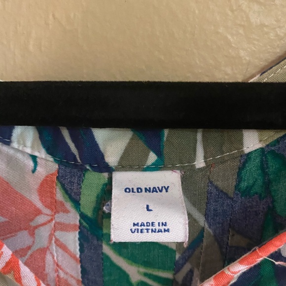 Old Navy Tropical Floral Shirt - Picture 2 of 2